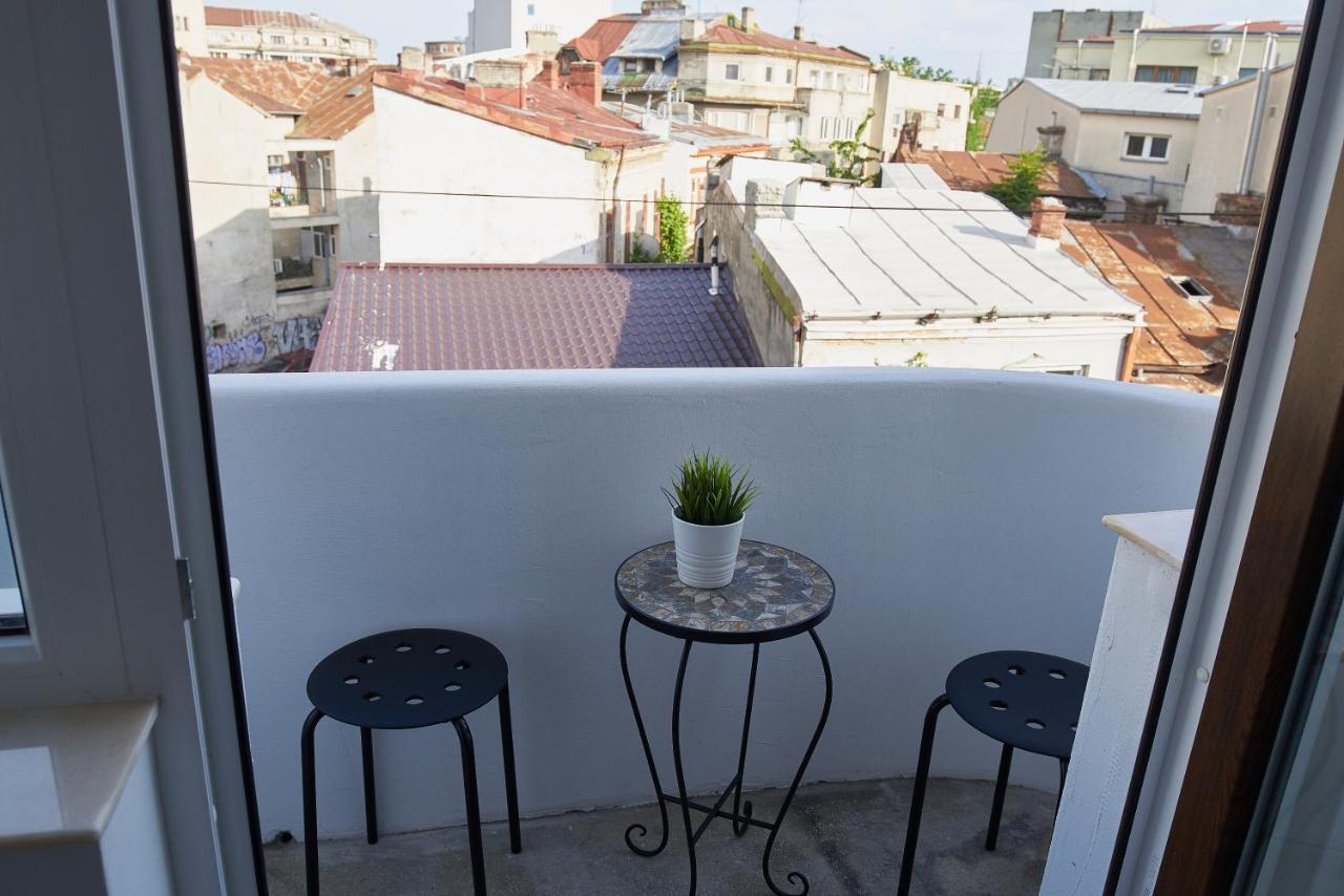 Metropole Apartments Old Town Бухарест Экстерьер фото